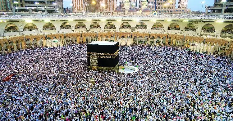কাবা শরিফ দেখার দোয়া ও তাওয়াফের আমল