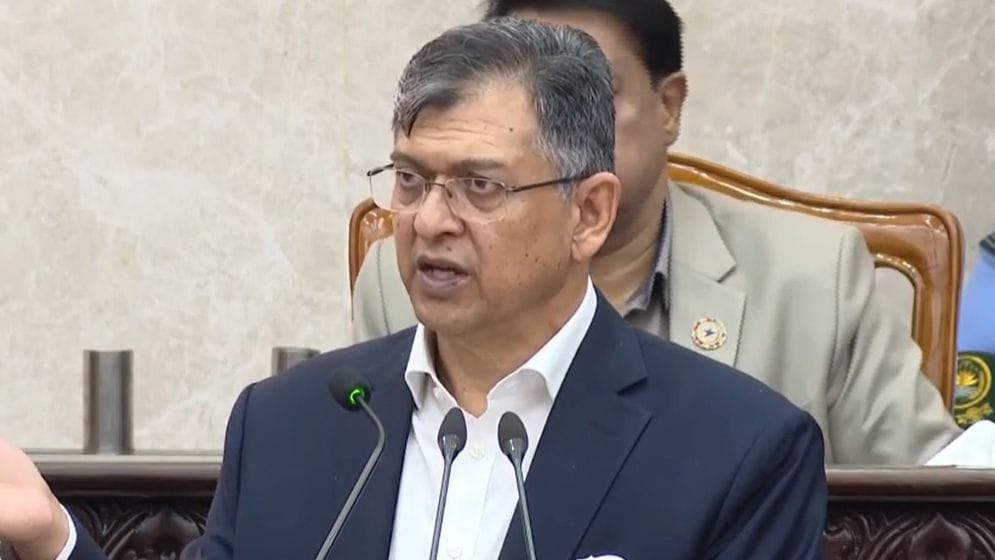 পুলিশ ক্লিয়ারেন্স সেবা দ্রুত করার কাজ চলছে