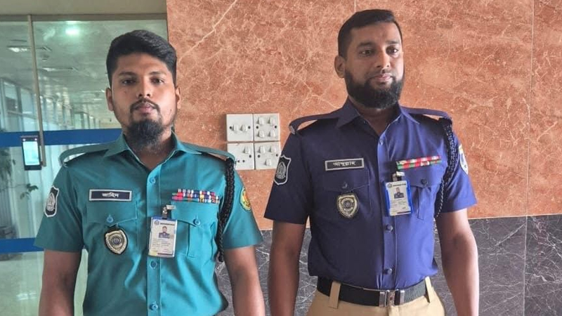 পুলিশের পোশাকে ফিরছে ‘খাকি শীর্ষ সন্ত্রাসীদের ওপর নজরদারির নির্দেশ