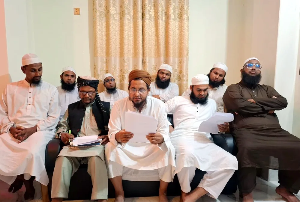 নবীকে নিয়ে কটূক্তির মামলা নিয়ে "বিভ্রান্তি" বাদীর সংবাদ সম্মেলন