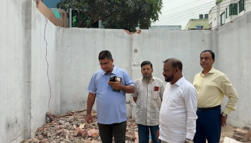 জেলা পরিষদের জায়গা উদ্ধারে কঠোর পদক্ষেপ, মোদকবাড়ির মোড়ে প্রশাসক আলহাজ্ব সিরাজুল ইসলাম।।