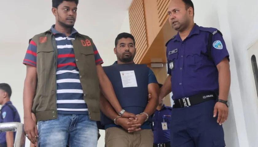 রাউজানে পুলিশের দুঃসাহসিক অভিযানে আগ্নেয়াস্ত্র ও গুলিসহ সন্ত্রাসী গ্রেফতার