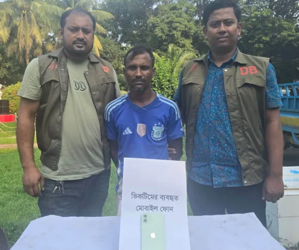 কুমিল্লায় স্কুলছাত্রী জান্নাতুল হত্যা: সিএনজি চালক গ্রেপ্তার, উদ্ধার আইফোন