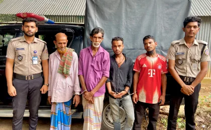 বিজয়নগরে ১৯০ গ্রাম গাঁজাসহ চারজন গ্রেপ্তার