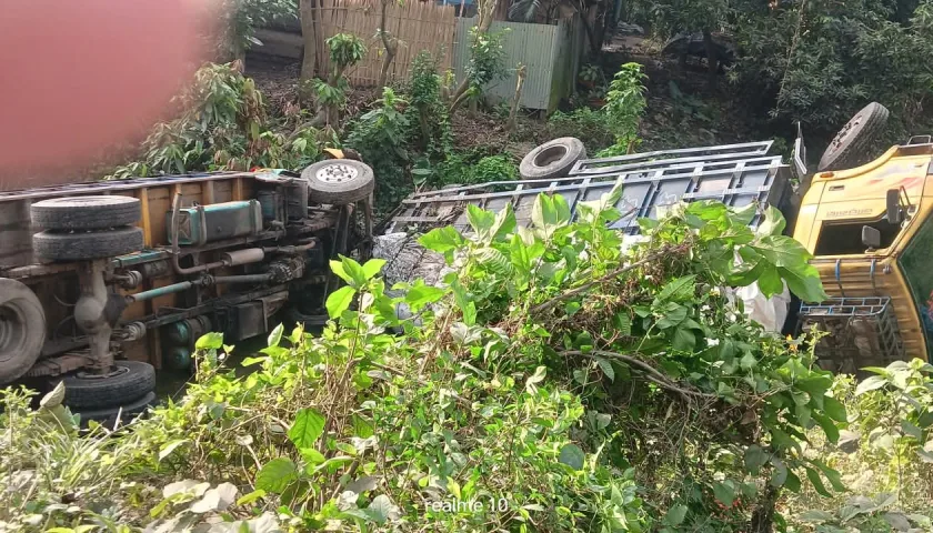 গোপালগঞ্জে কাশিয়ানীতে সড়ক দুর্ঘটনায় চালক নিহত