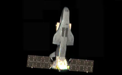 plane-3-696×342