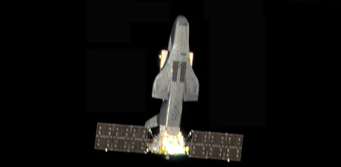 plane-3-696×342