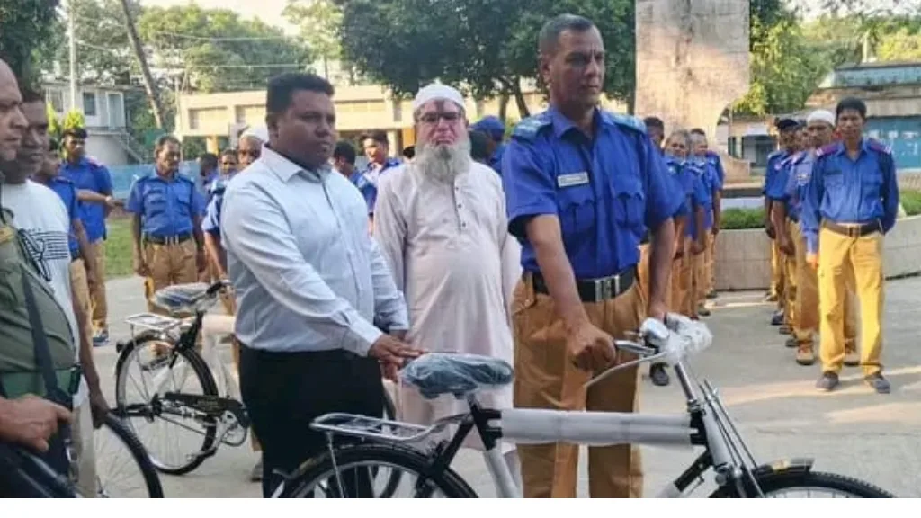আত্রাইয়ে ৬৮ গ্রাম পুলিশ পেলেন বাইসাইকেল, বাড়বে মাঠপর্যায়ের তৎপরতা