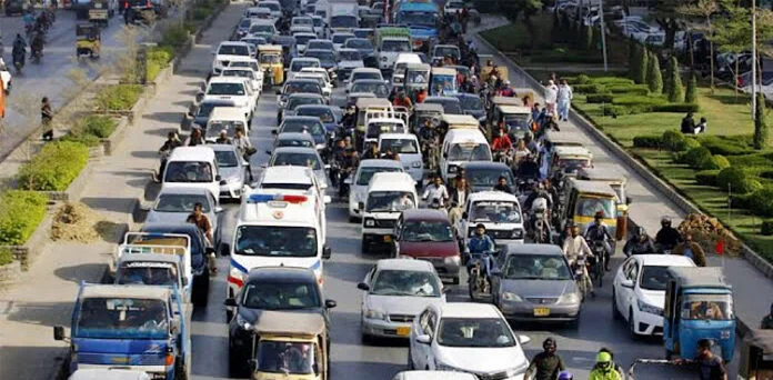 traffic-696×342